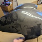 Ersatzteile Suzuki GSXR750 K0-K2 GSXR1000 K1 K2 Carbon Radlauf Spritzschutz Schutzblech Kotflügel rear fender Suzuki GSXR750 K0 K2 GSXR1000 K1 K2 Carbon Radlauf Spritzschutz Schutzblech Kotfluegel rear fender 12
